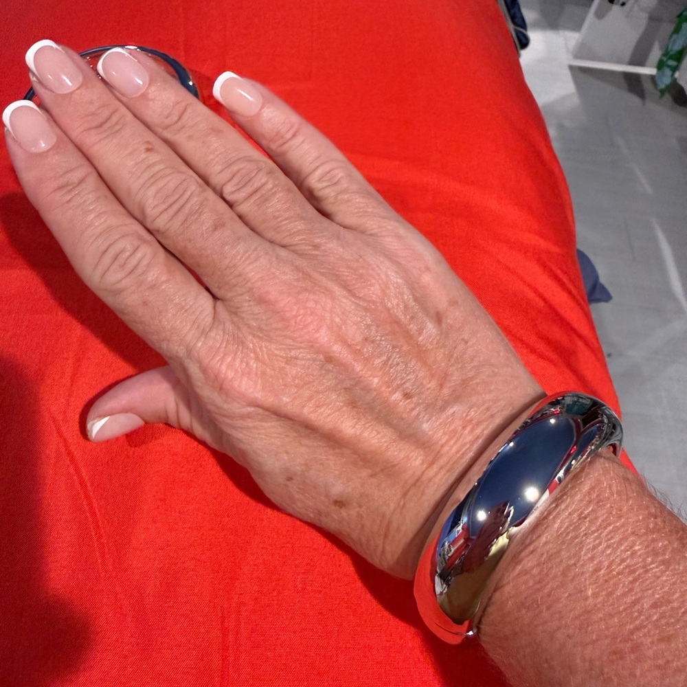 Elegant Silver Bracelet